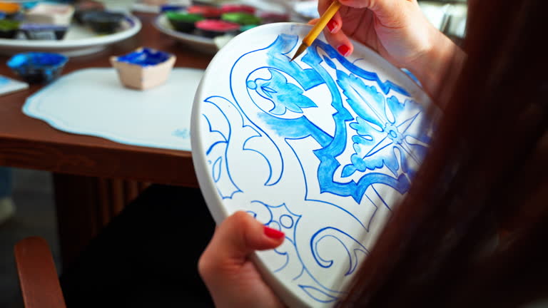 Le client se demande souvent si un peintre décorateur facture au forfait. Par conséquent, la question revient dans